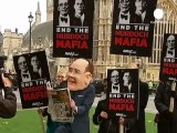 Grande-Bretagne: James Murdoch, mis sur le grill et traité de chef mafieux — Euronews