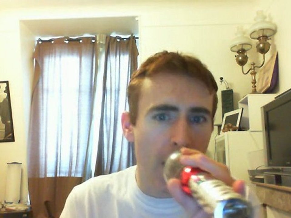 Wiwi égratigne "Hallelujah" des Happy Mondays