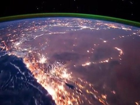 Time Lapse : La terre et aurores boréales depuis ISS