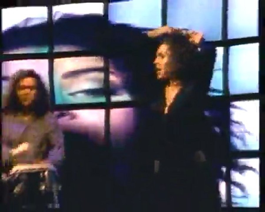 Clubland - Hold On