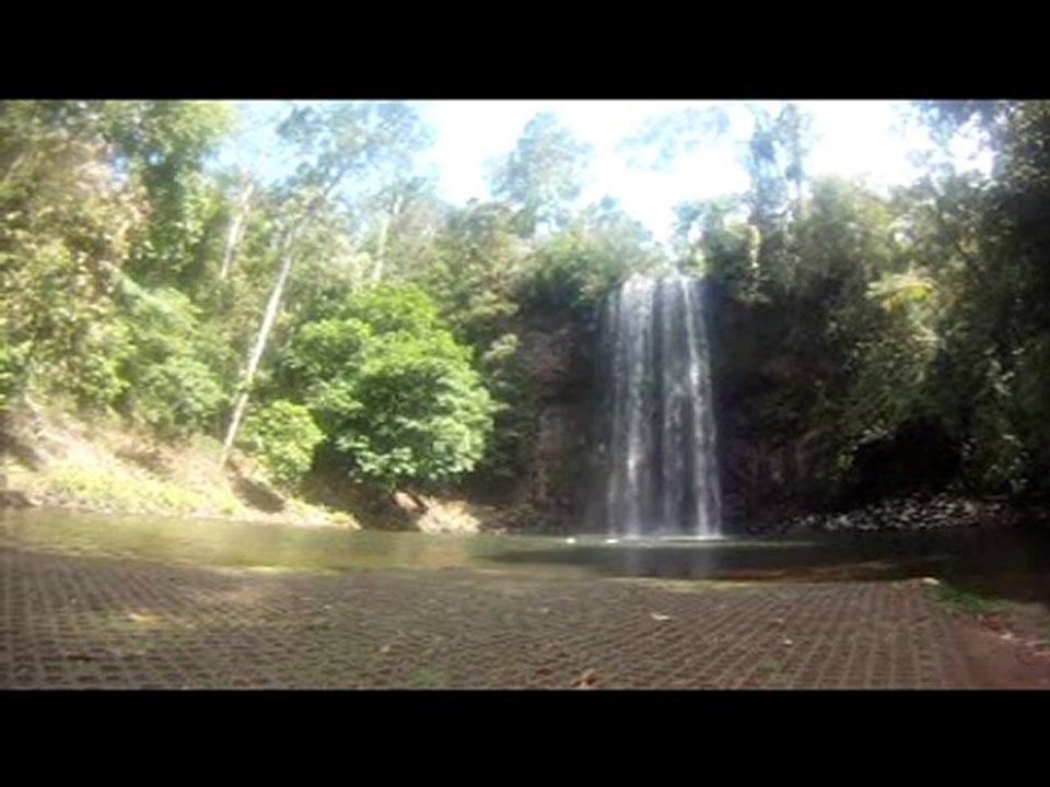30 secondes d'Australie - Milla Milla waterfalls