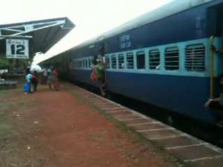 30 secondes d'Inde - Gare de Gokarna