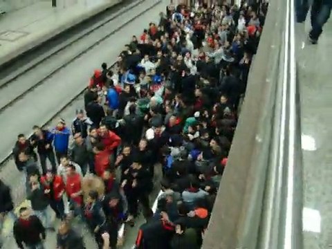 Karagümrük Her yerde. Gaziosmanpaşa yolculuğu Metroya giriş.
