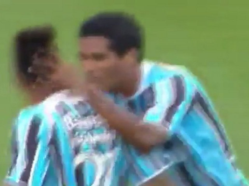 Troisième but de Brandão avec Gremio