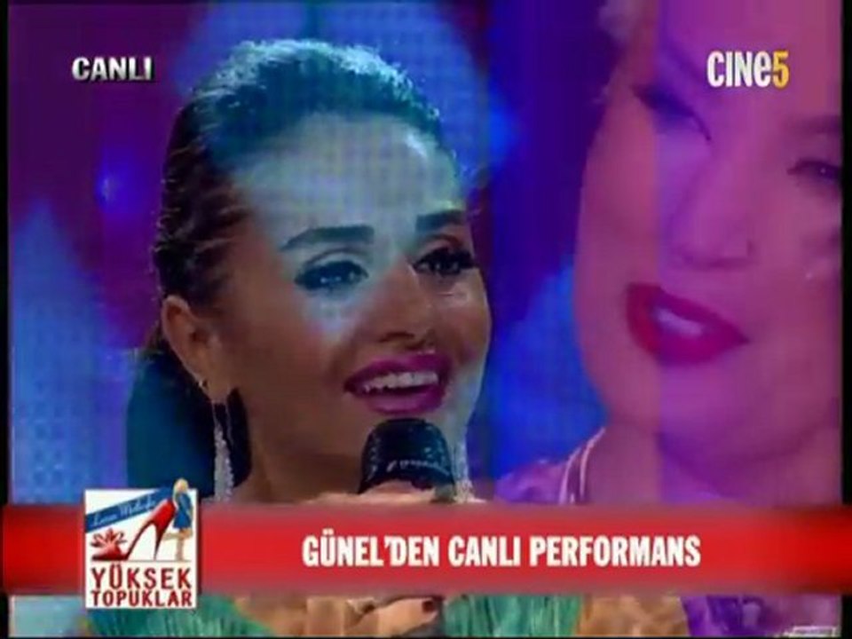 Azeri Gunel Canli Canli Sarki Soyluyor (Yuksek Topuklular)