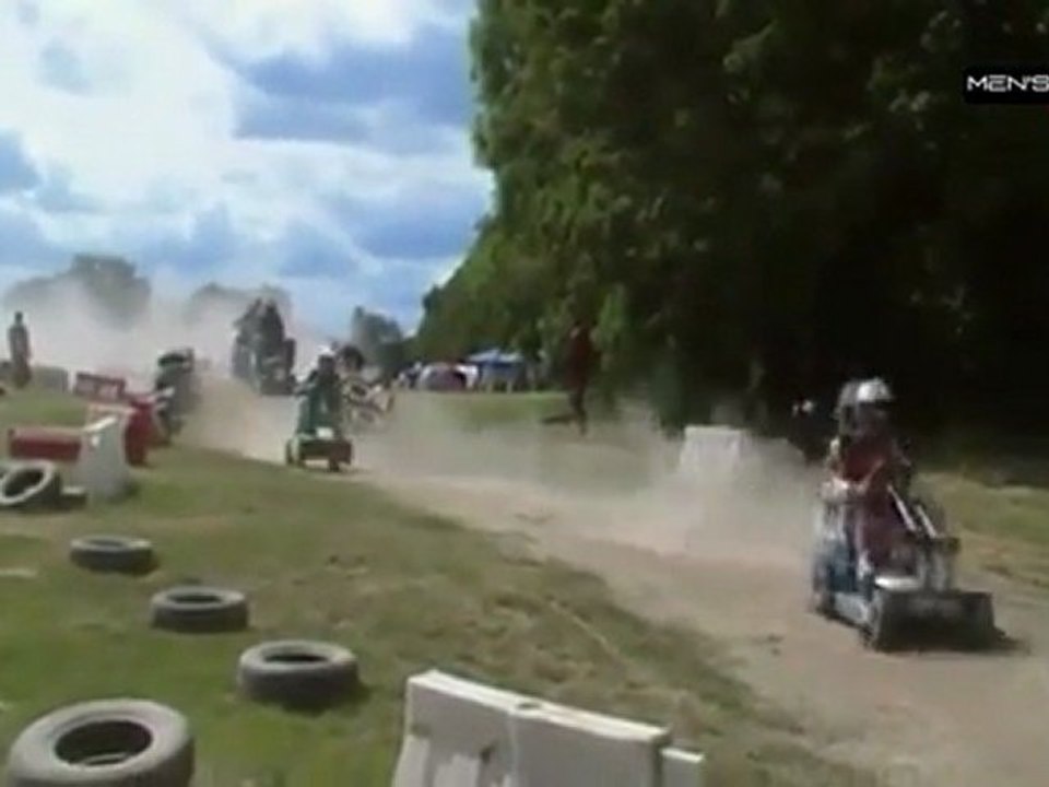 Plein Gaz [S.2] [E.10] - Lawn Mower Racing