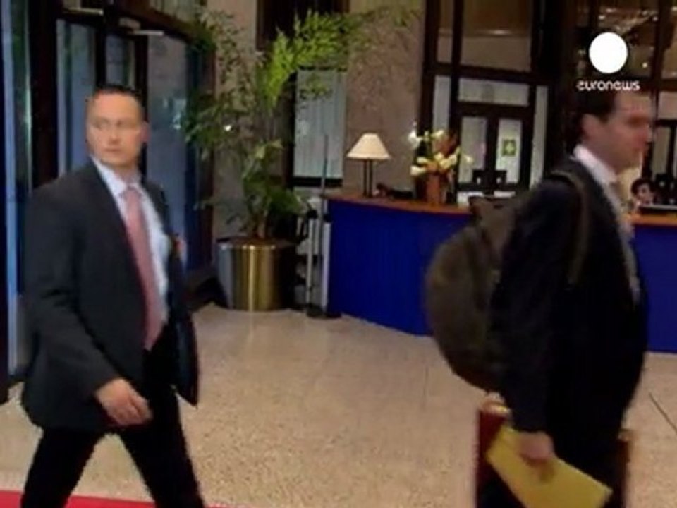 EU foreign ministers increase pressure on Syria