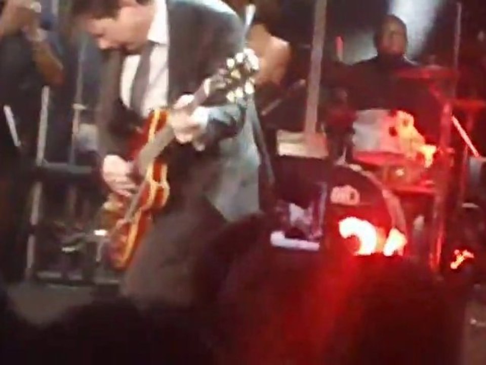 Michael J. Fox Playing "Johnny B. Goode" LIVE