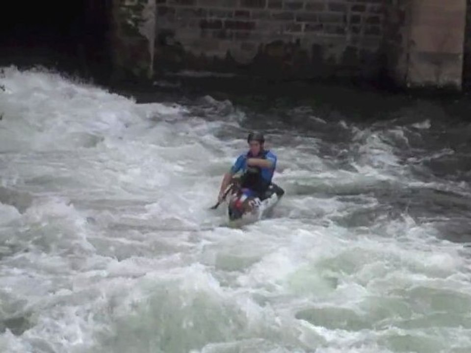 Q. D CANOE