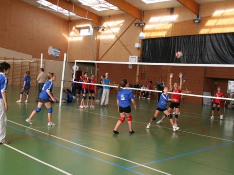 PRE SAISON 2011-2012 MINIMES VOLLEY Mayenne