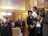 Marie-Rose Guarnieri reçoit ses invités avant la REMISE du 14e PRIX WEPLER LA POSTE (Paris, 18e) le 14 novembre 2011 (par caphi)