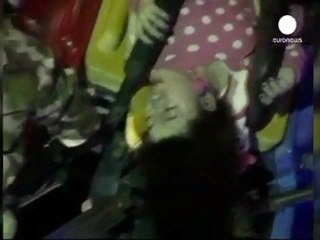 Lunaparkta iki saat havada asılı kaldılar