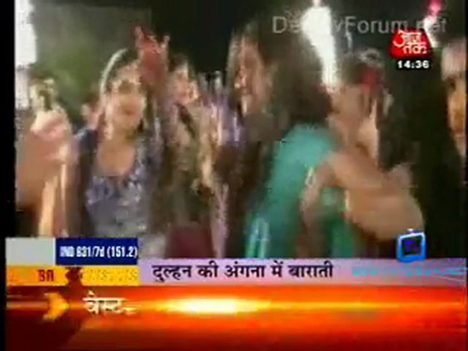 Saas Bahu Aur Betiyan [Aaj Tak] - 15th November 2011 Part1