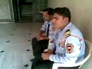 Security Guards Going Crazy With Ooh La La