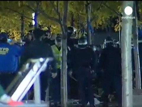 New York : le camp Occupy Wall Street évacué de force