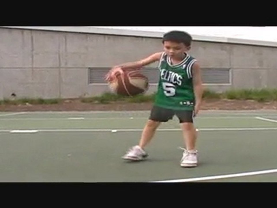 The best 7 year old ball handler in the world!