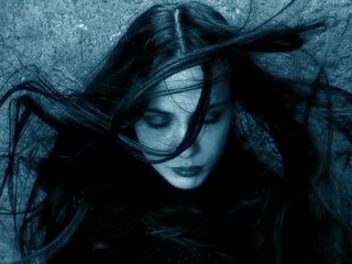 DELİ MAVİ & YEŞİM SALKIM