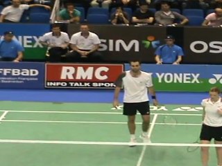 Yonex IFB 2011 - demi finale - FischerPedersen VS ZhangZhao - 21/14 22/24 22/20 - 4