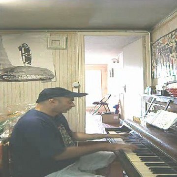 les copains d'abord de Georges Brassens repris par Frédéric Chaouat