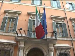 Monti at "finish line" in forming Italy's emergency...