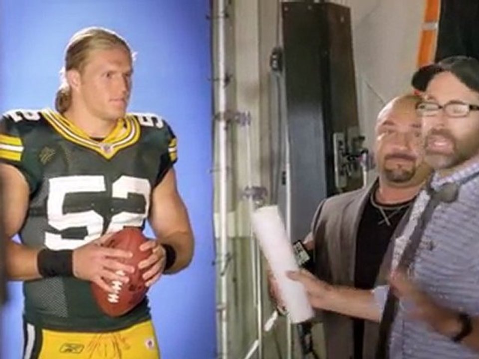 Verizon NFL Trivia Live - Clay Matthews Dancing
