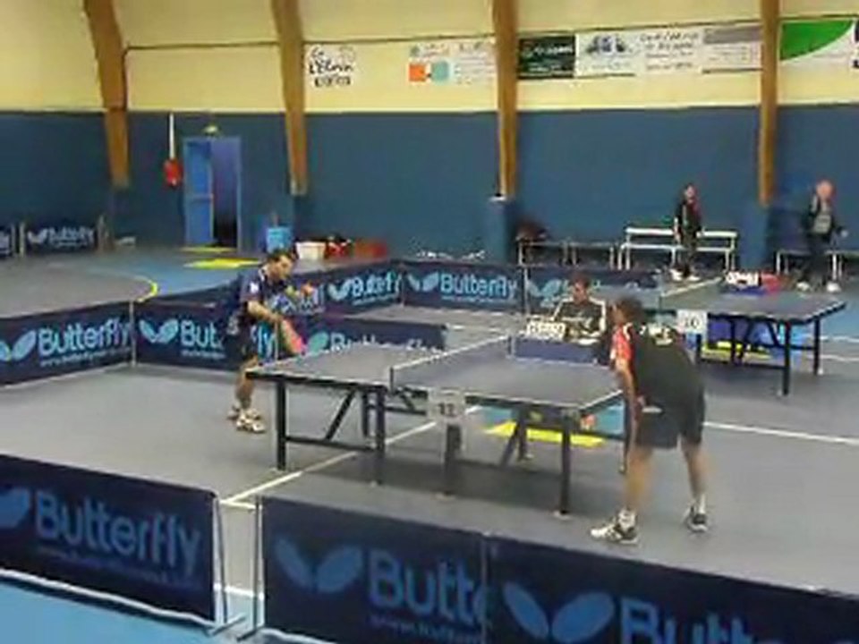 1er set - finale du Championnat de Finistère catégorie V1 - 13/11/11