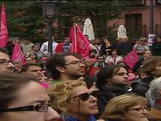 Díez dice que UPyD "no se arruga ante nadie" y no se sonroja de ser español