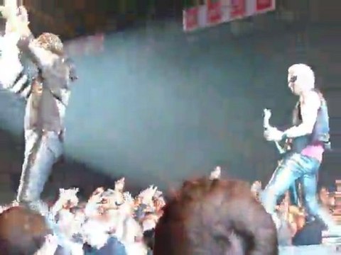 Scorpions - Lyon (2011) (2)