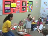 Children singing in spanish
