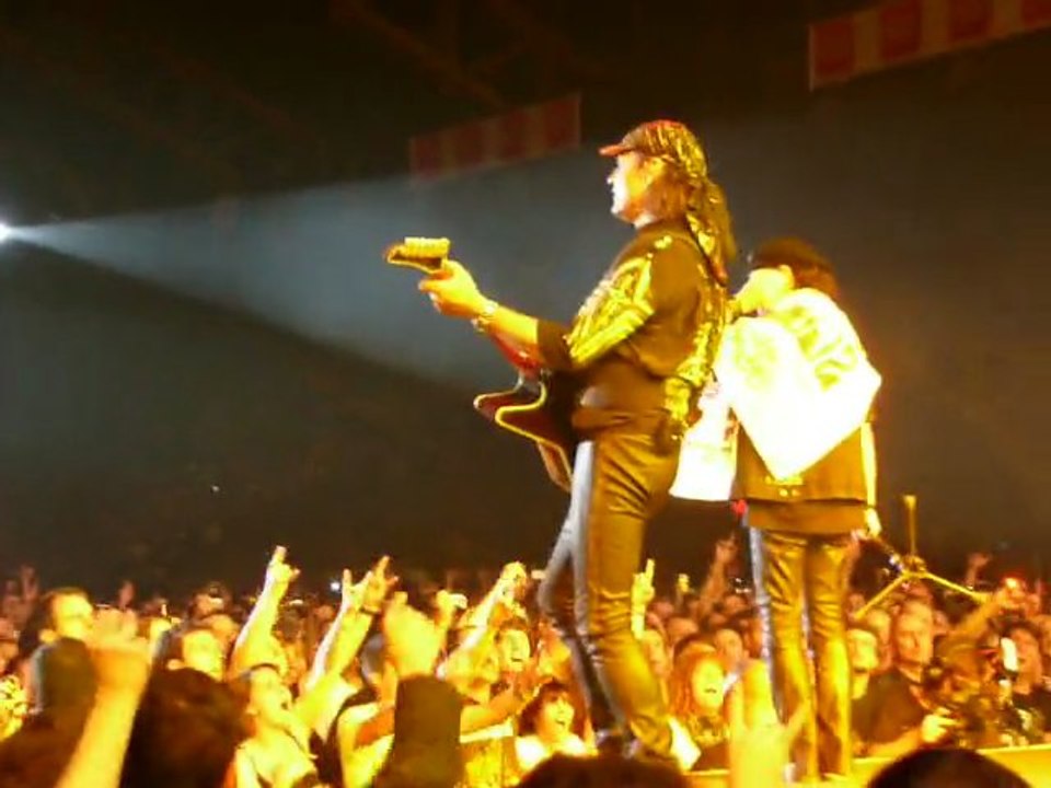 Scorpions - Lyon (2011) (8)