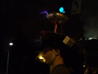 Chapeau Tesla de Tyler Christensen