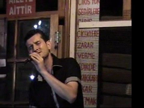 MUSTAFA ELMAS BAYAZ GİYME TOZ OLUR SİYAH GİYME SÖZ OLUR