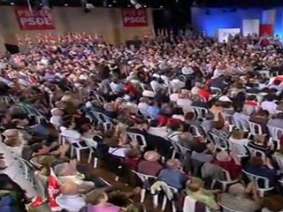 Rubalcaba acusa a Rajoy de "estrujar el limón de la crisis" para conseguir votos