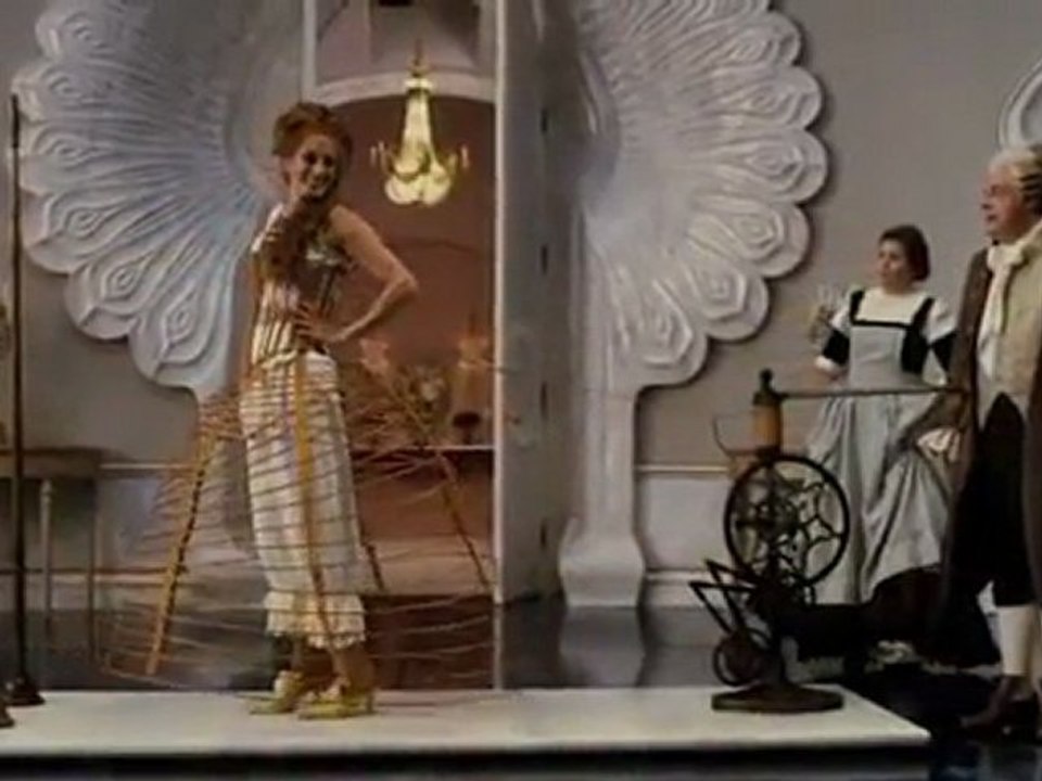 Mirror Mirror Trailer