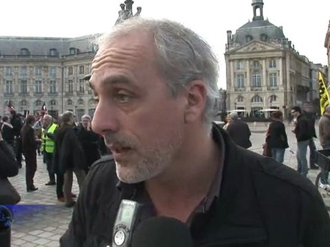 Manifestation à Bordeaux contre les annonces anti-fraudes de Sarkozy