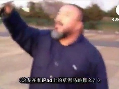 L'artiste Ai Weiwei nargue les autorités chinoises sur le Web