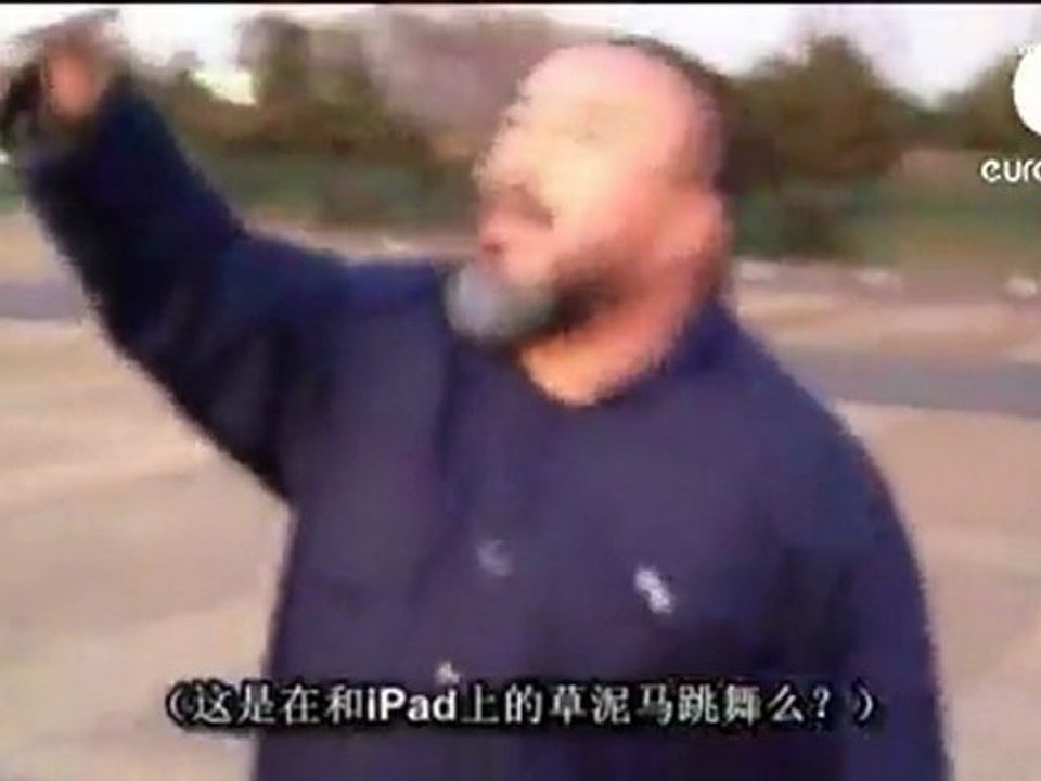 L'artiste Ai Weiwei nargue les autorités chinoises sur le Web