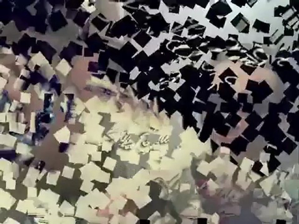 Sezen AKSU   ( Adı Bende Saklı )