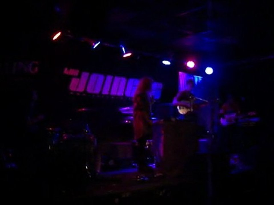 MAKING WAVES Joiners, Southampton, November 2011.