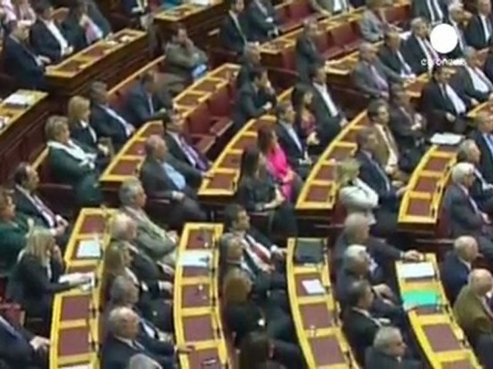 Le nouveau gouvernement grec obtient la confiance du...