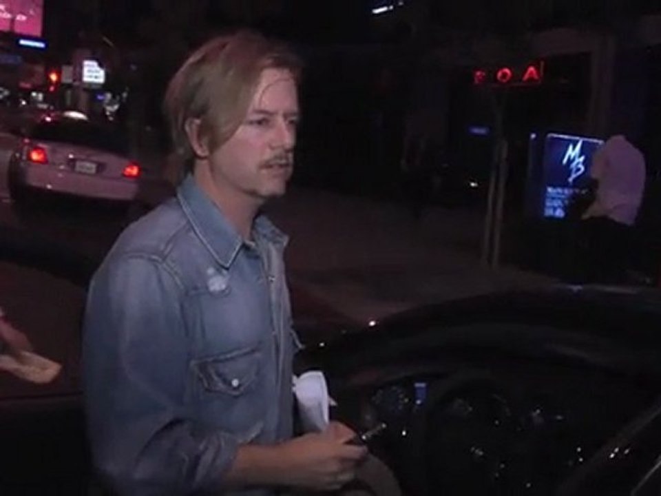David Spade parle de Twitter