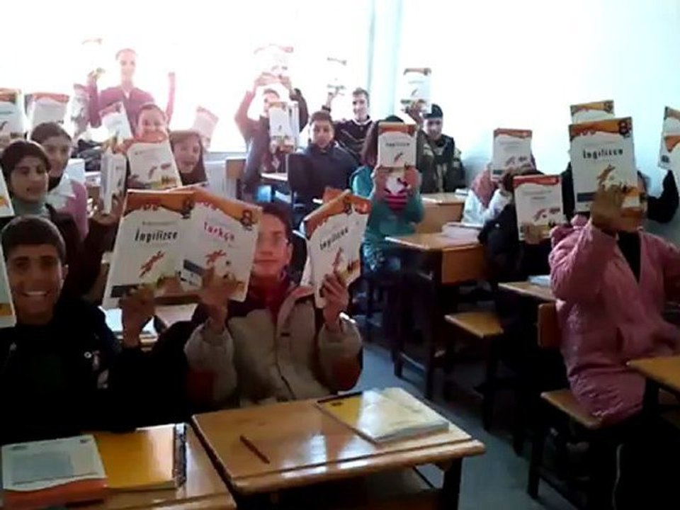 Mehmetçik Dersanesi Kitap Dağıtımı