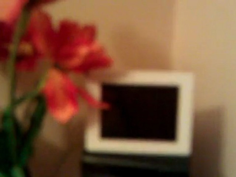 HTC 7 MOZART ---> 1280x720 (720P)