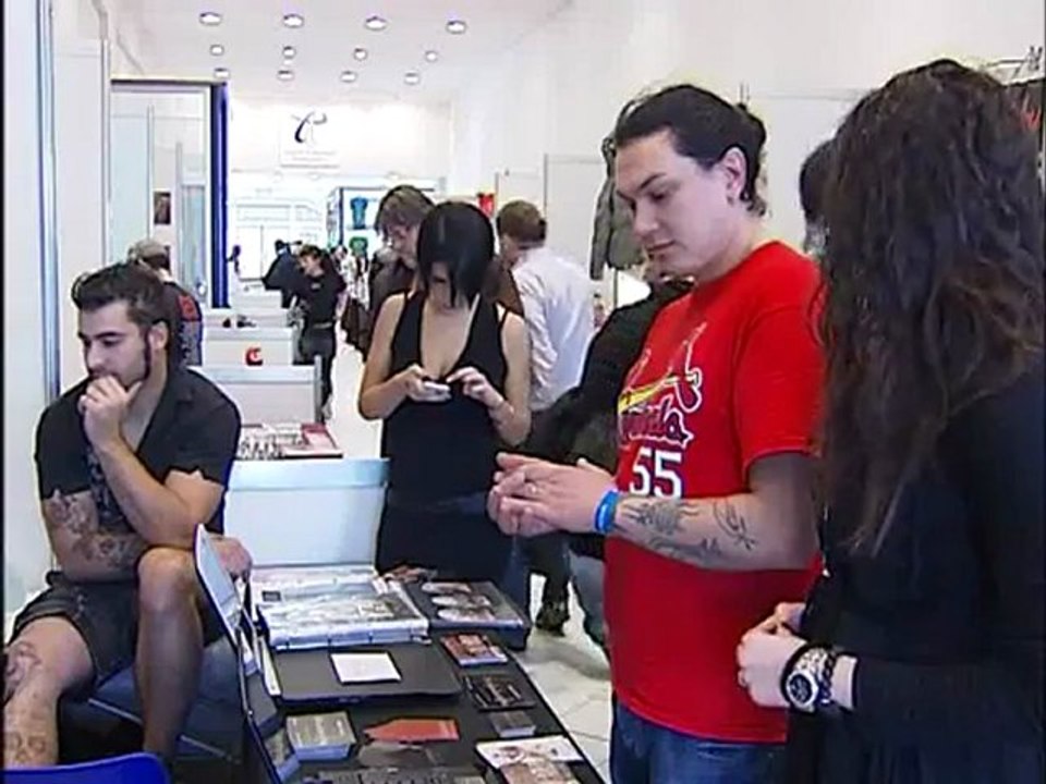 TATUAGGI E PIERCING, SERVE UNA LEGGE