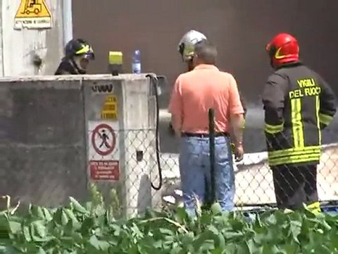 MAGAZZINO DISTRUTTO DALLE FIAMME