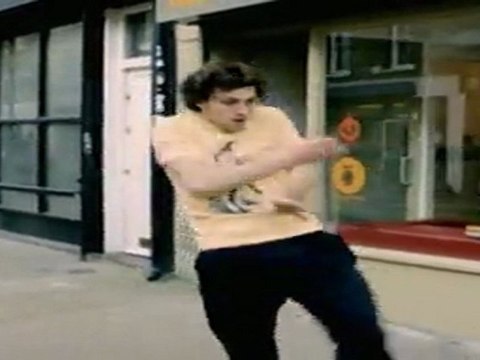 Dailymotion - REM - Überlin [Clip officiel] - une vidéo Musique