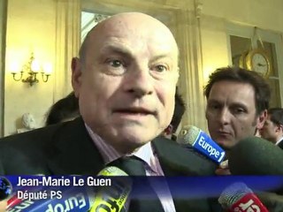 Députés UMP et ministres fustigent l'accord PS-EELV