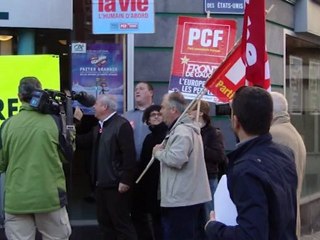 INITIATIVE FRONT DE GAUCHE PUY DE DOME AU CREDIT AGRICOLE - 16 11 2011