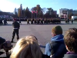 11 listopada na placu Piłsudskiego.