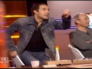 Le grossier Nicolas Bedos et la jolie Mathilde